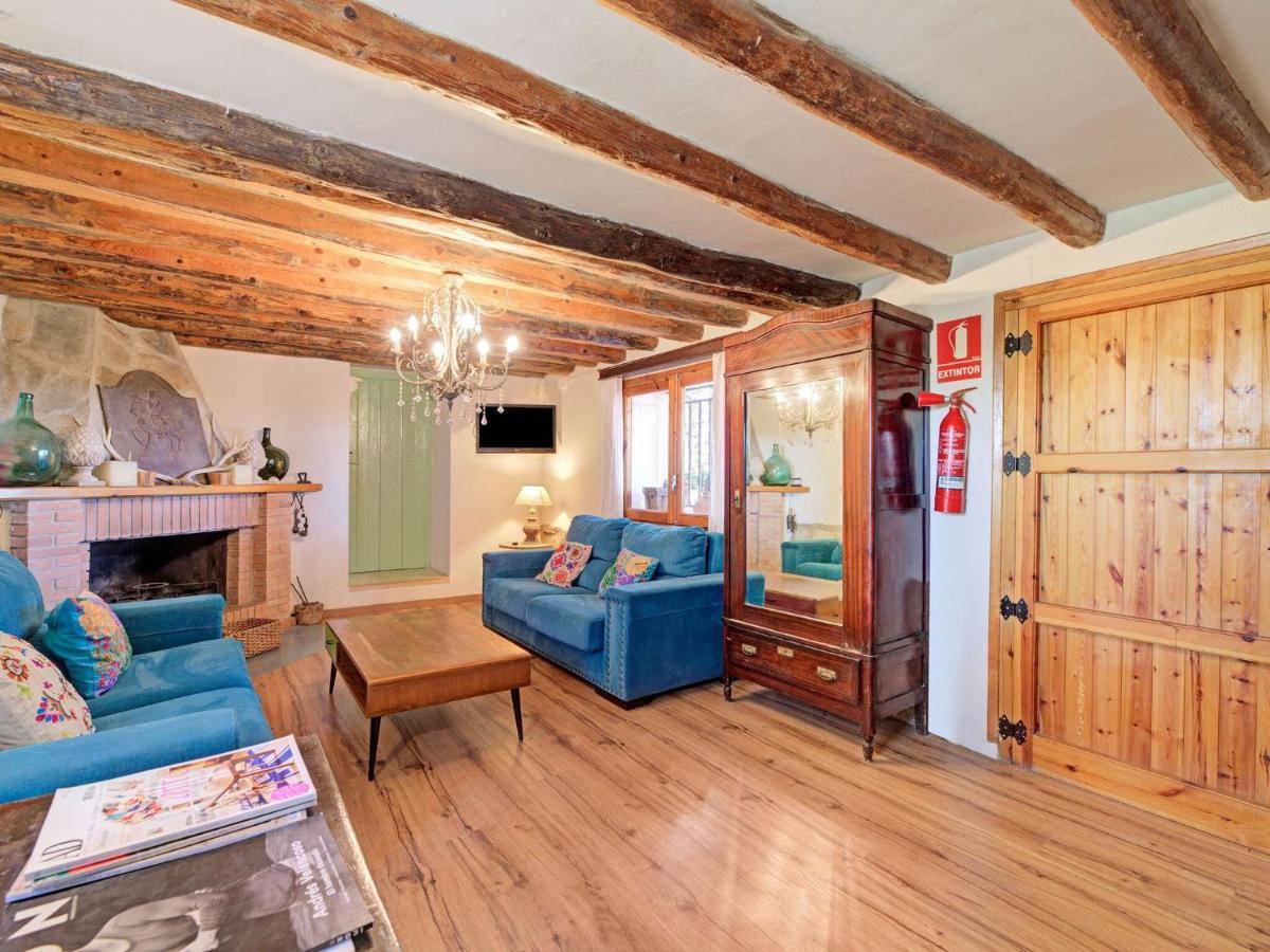 Lively Holiday Home In Fraga With Private Pool 外观 照片